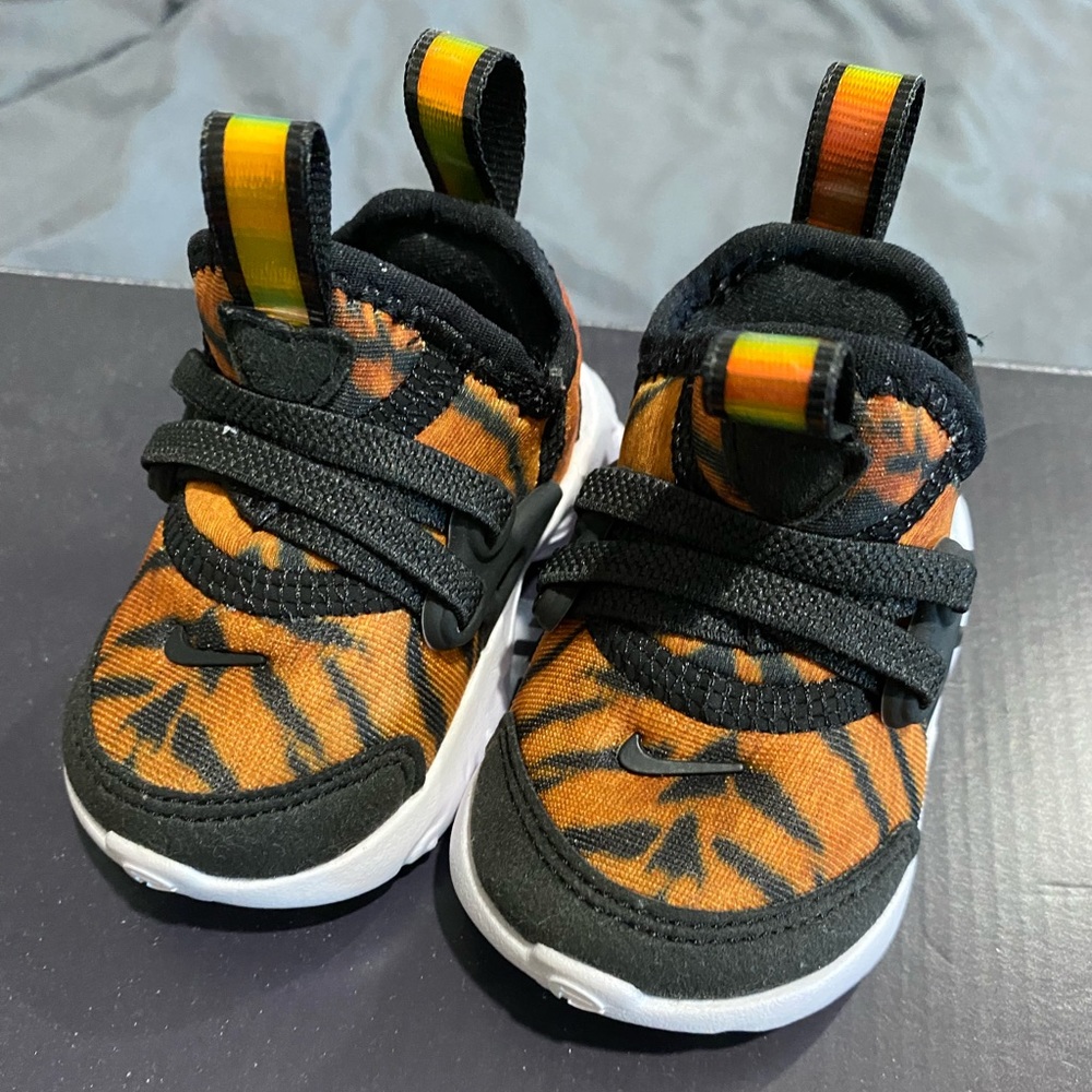 Nike Presto Premium “tiger print” sneakers